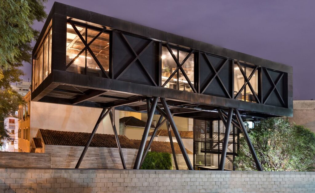 casa vão com estrutura tubular em aço